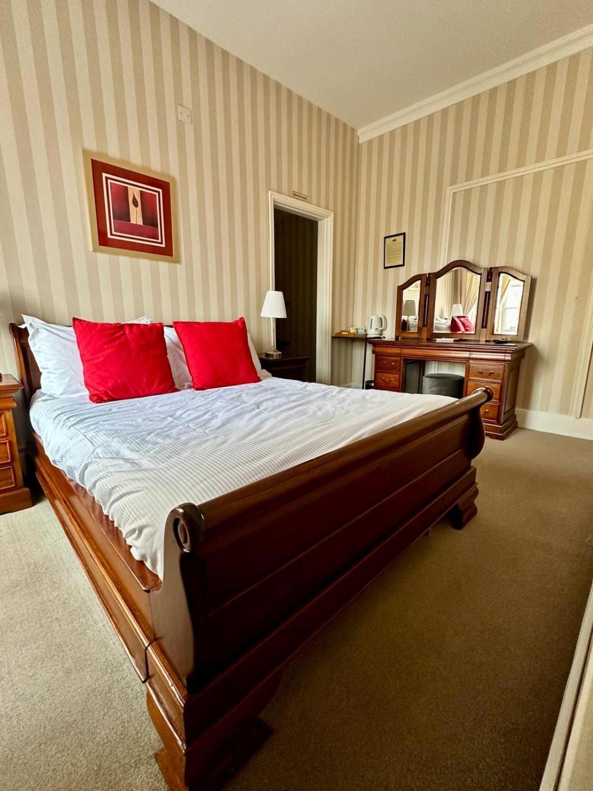 Solberge Hall นอร์ทอัลเลอร์ทัน ภายนอก รูปภาพ